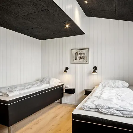 Holiday home Jul - 300m From The Sea In Se Jutland By Interhome *